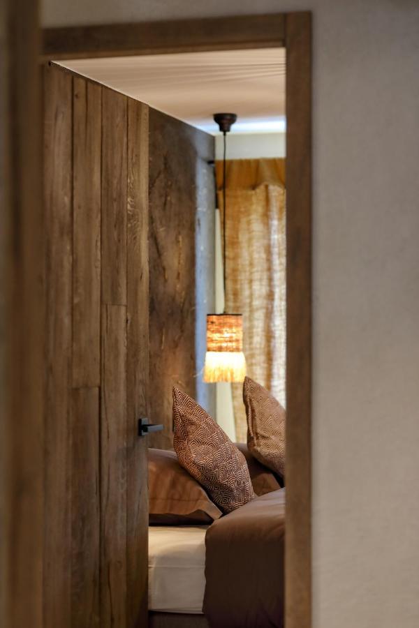 Aparthotel Couleur Basilic Rochefort Esterno foto